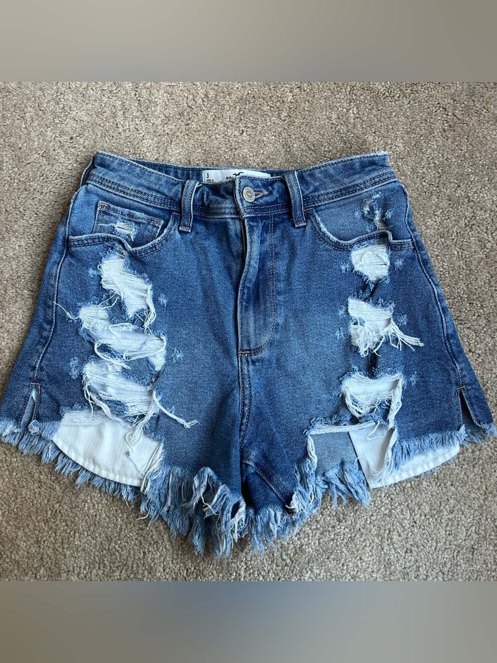 Hollister Curvy High-Rise Vintage Denim Short
